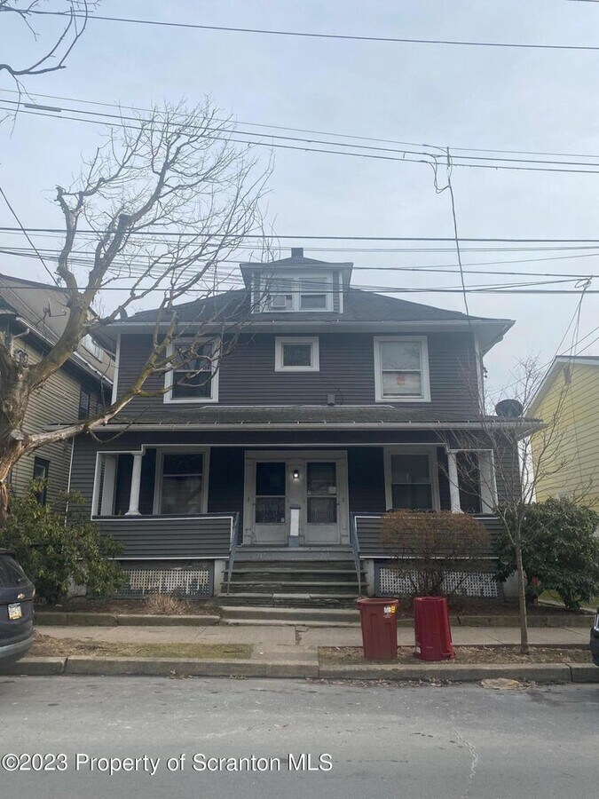 245 Rutter Ave, Kingston, PA 18704