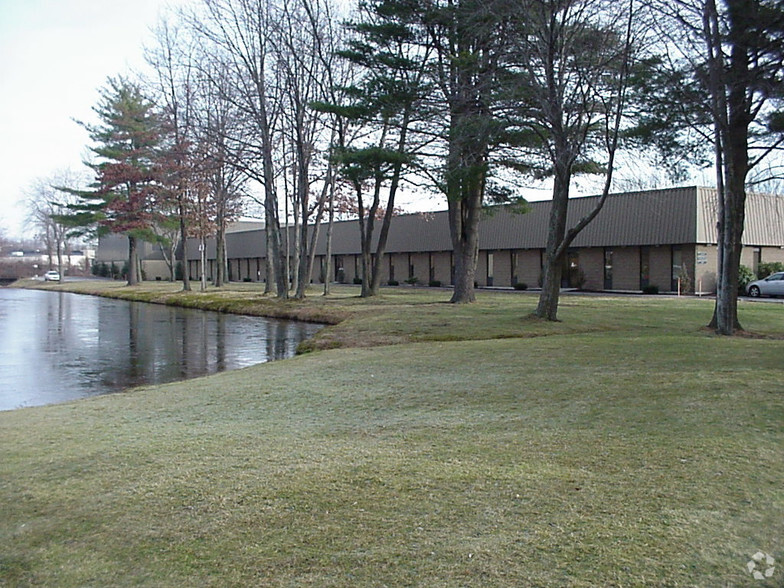 76 Treble Cove Rd, Billerica, MA for lease - Building Photo - Image 2 of 3