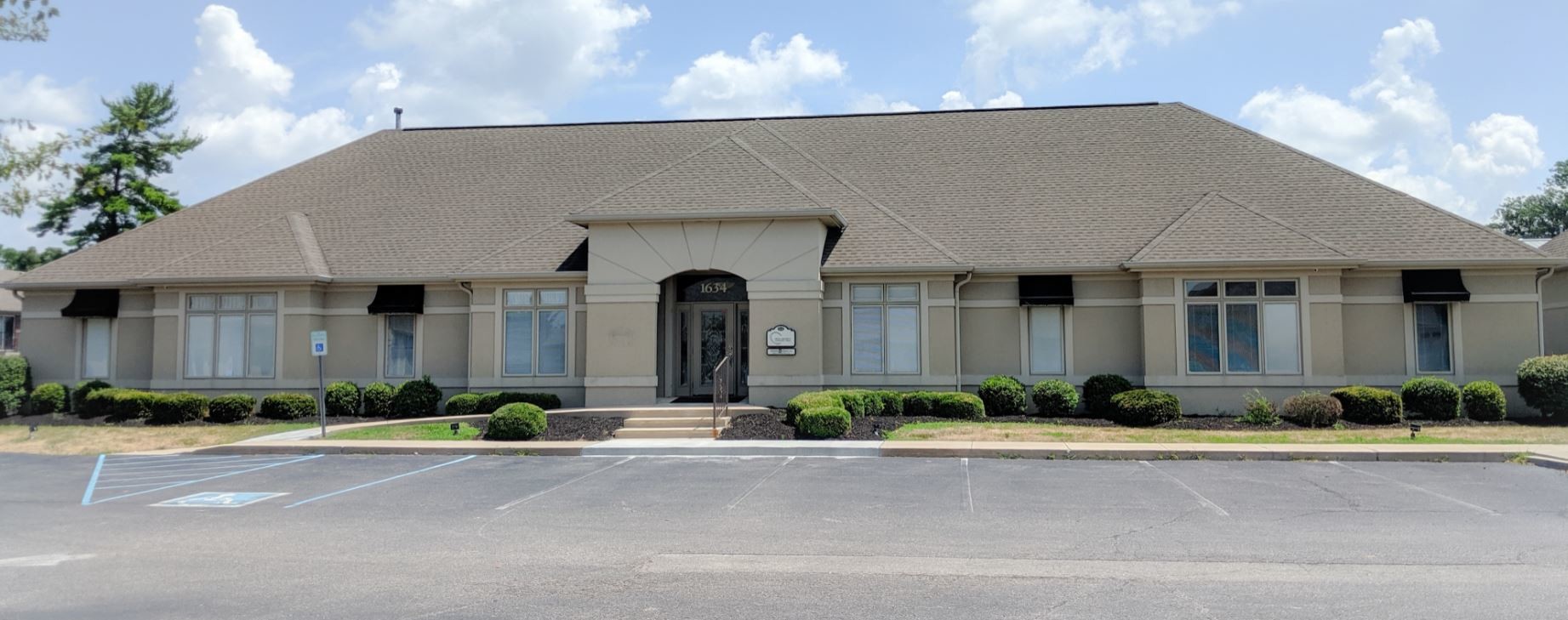 1634 W Smith Valley Rd, Greenwood, IN for sale Primary Photo- Image 1 of 1