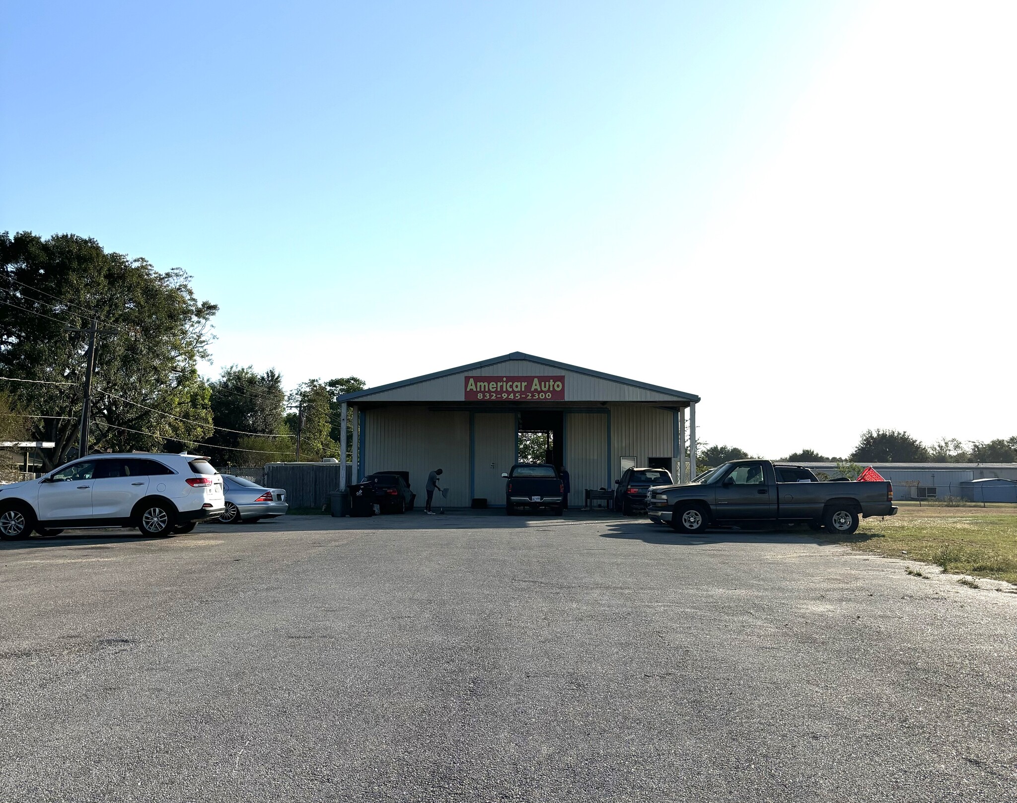 2415 Jones St, Rosenberg, TX for lease Building Photo- Image 1 of 5