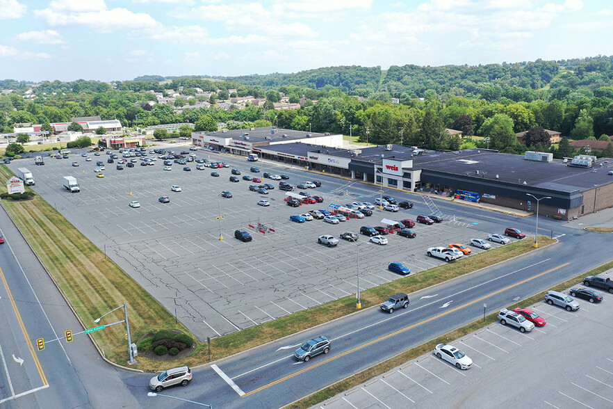 10-46 S 18th St, Columbia, PA for lease - Building Photo - Image 3 of 7