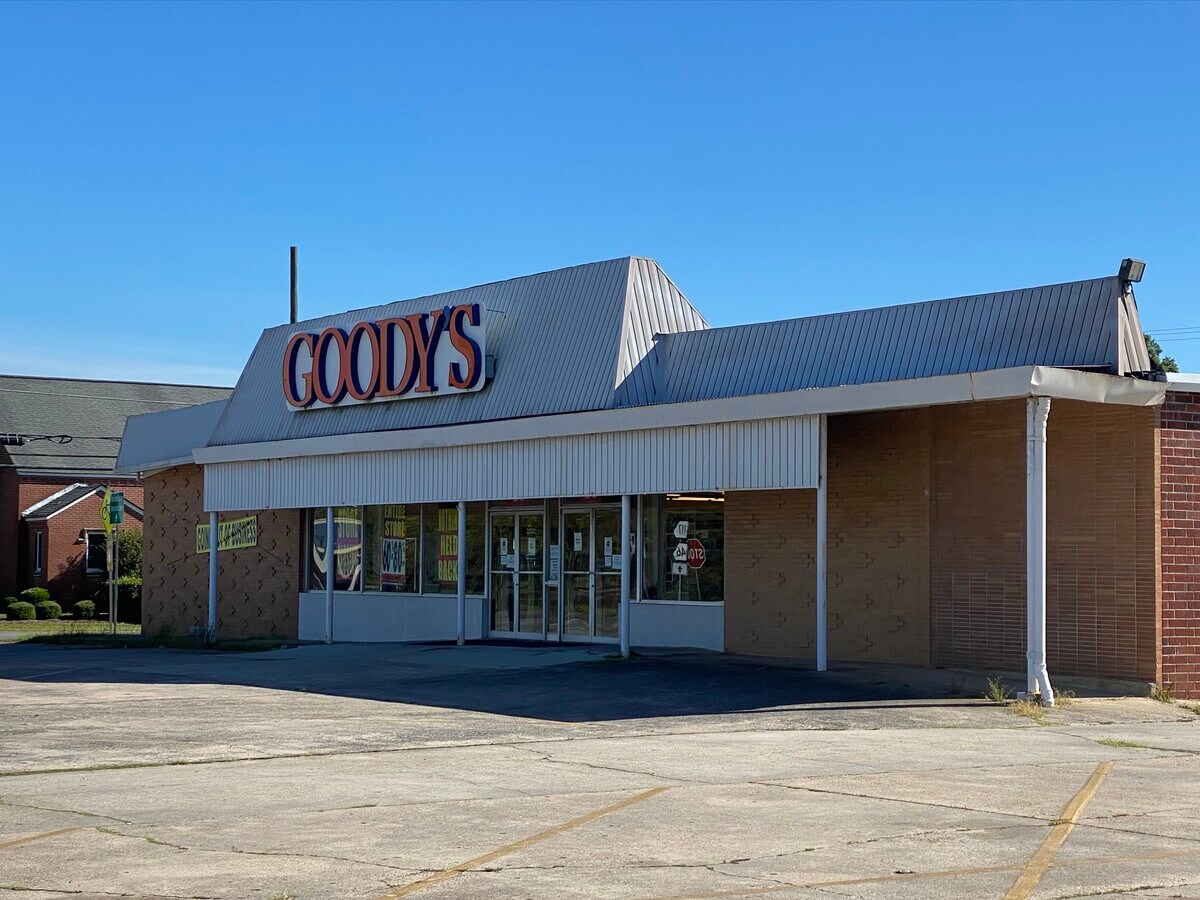 109 Main St, Eastman, GA 31023