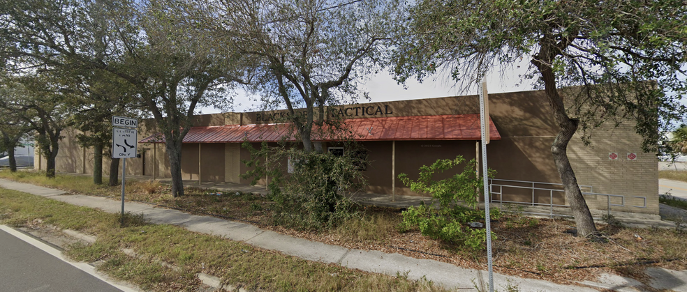 966 Aurora Rd, Melbourne, FL for lease - Primary Photo - Image 1 of 4