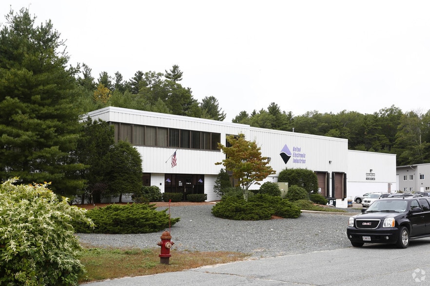 27 Renmar Ave, Walpole, MA for sale - Primary Photo - Image 1 of 1