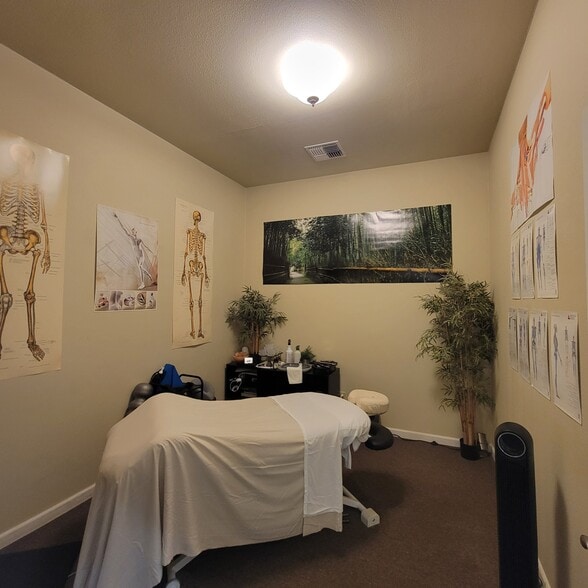 2460 NW Troost St, Roseburg, OR for lease - Interior Photo - Image 3 of 21