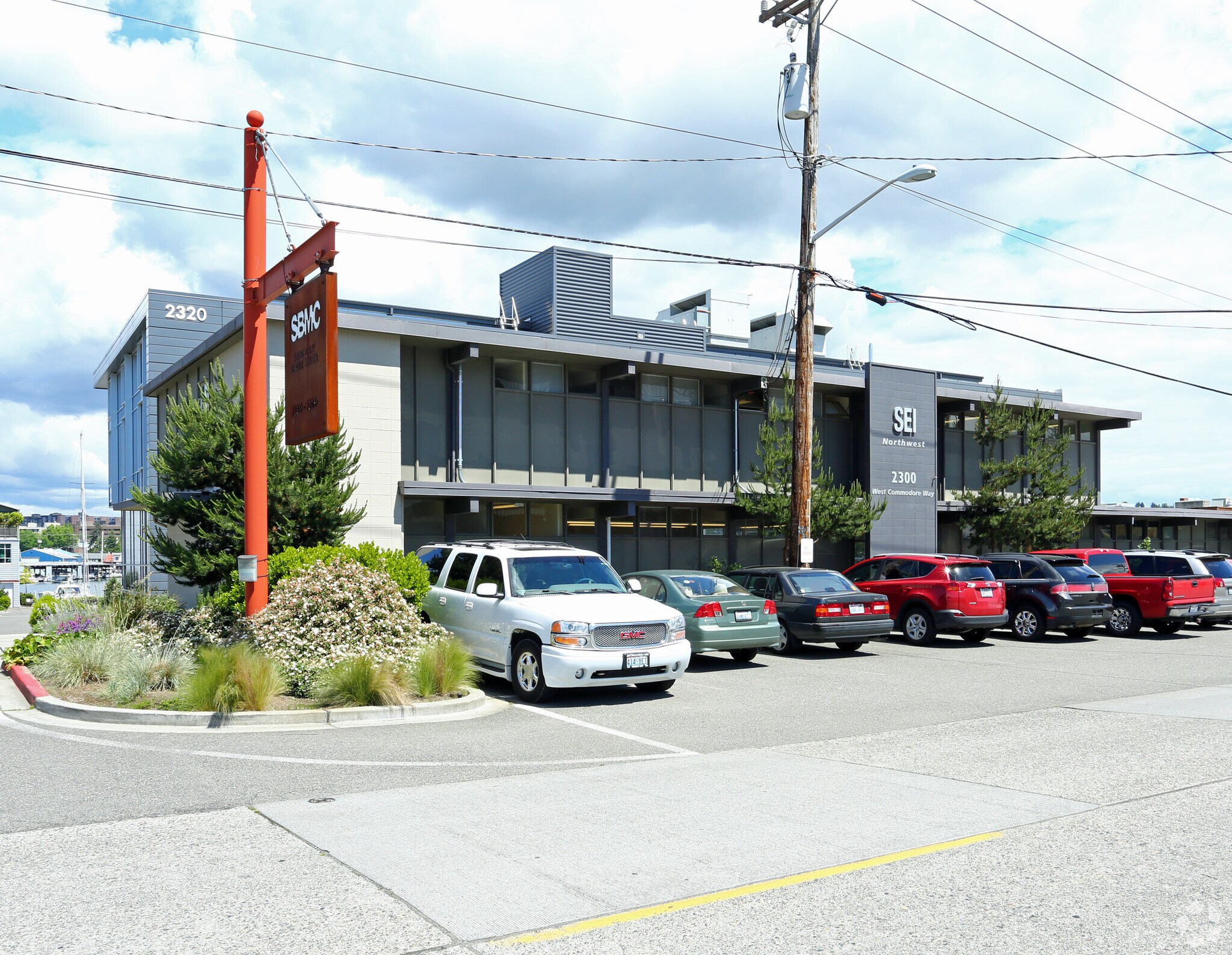 2300 W Commodore Way, Seattle, WA for sale Primary Photo- Image 1 of 1
