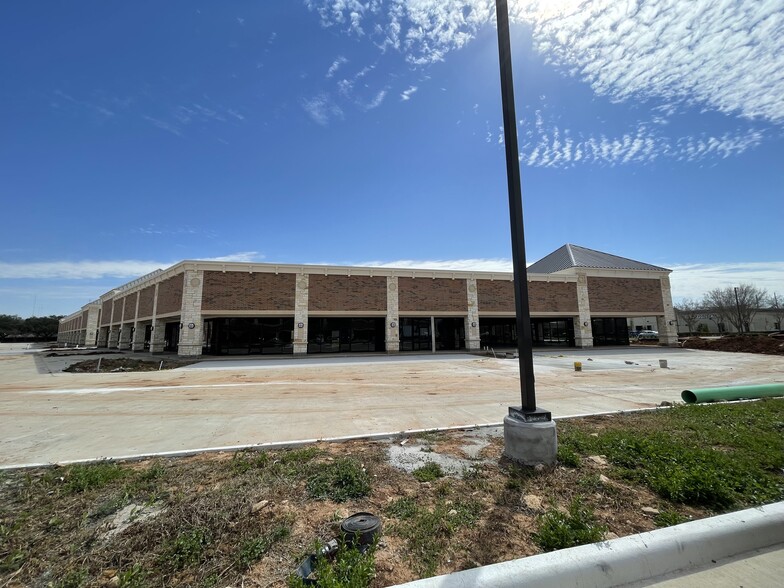 4899 Highway 6, Missouri City, TX for lease - Building Photo - Image 2 of 23