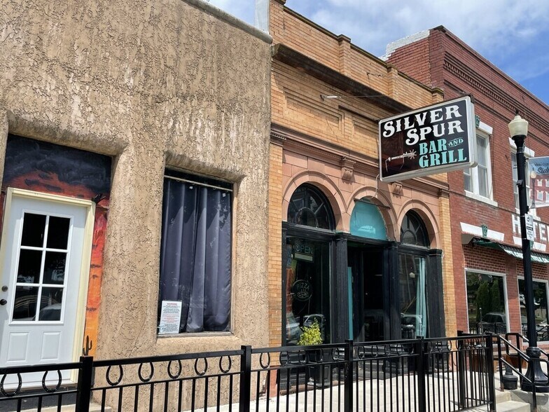 704708 Illinois St, Sidney, IA 51652