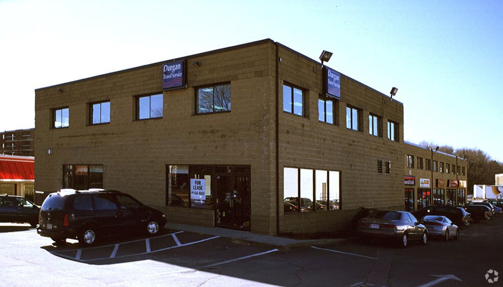 125 Main St, Stoneham, MA 02180 Plaza 125