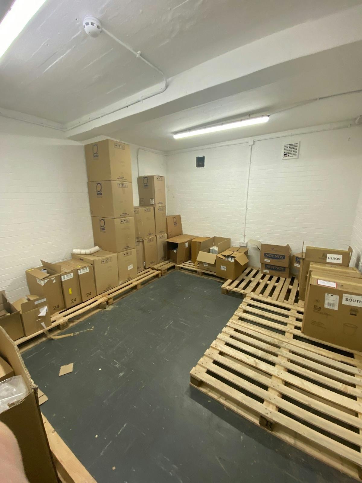 79-80 Western Rd, Brighton for lease Interior Photo- Image 1 of 8