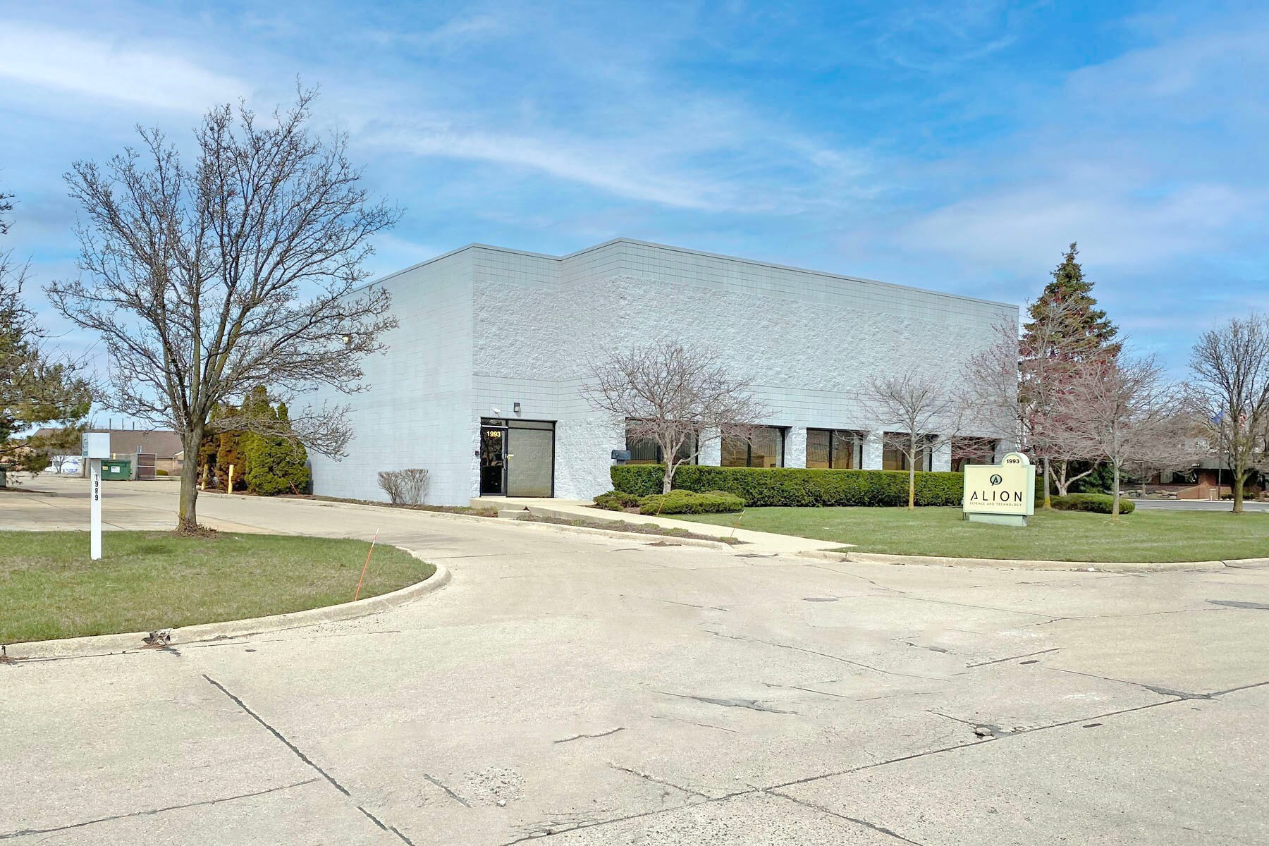 1993 Tobsal Ct, Warren, MI for sale Building Photo- Image 1 of 1