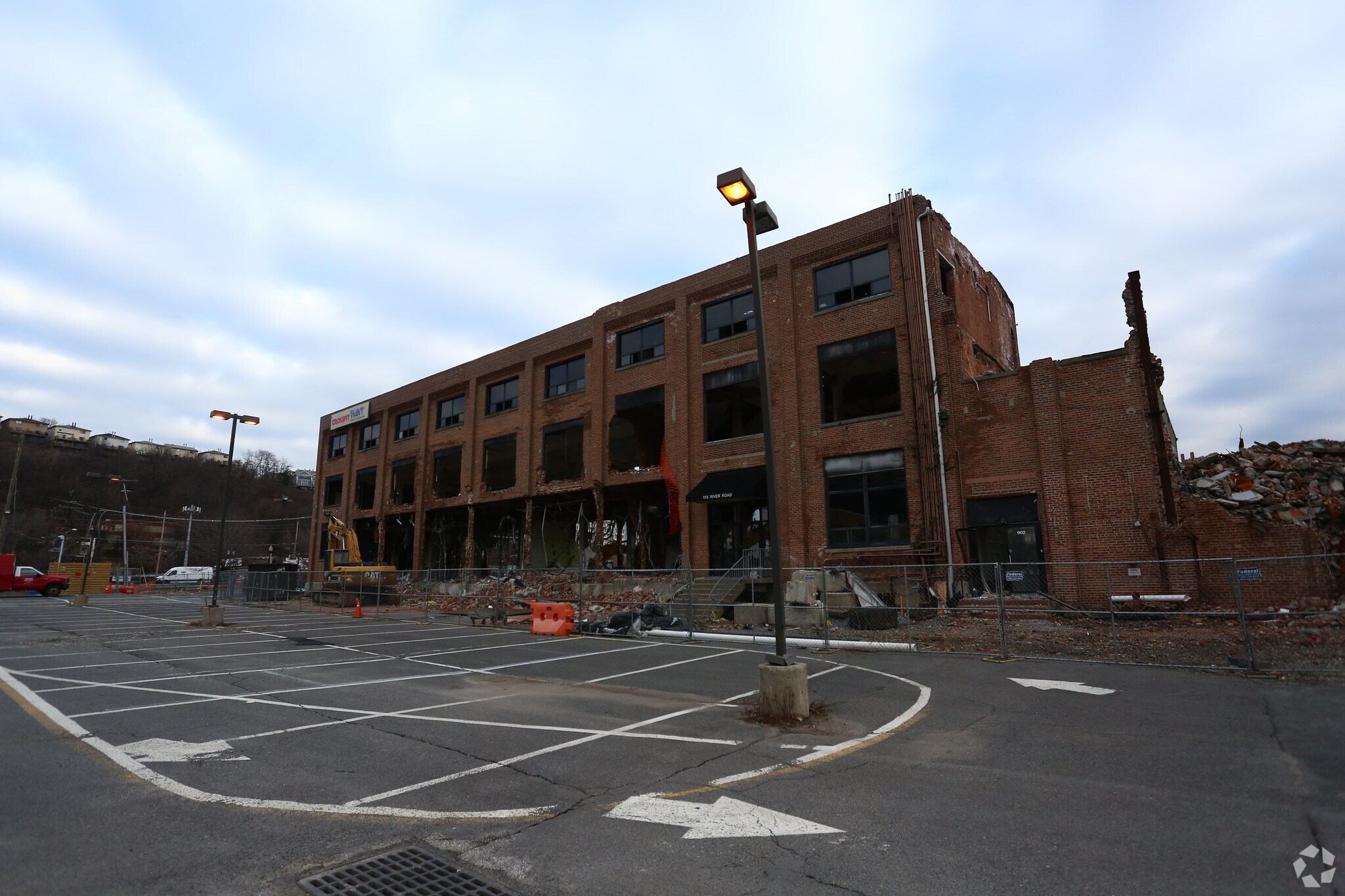 115 River Rd, Edgewater, NJ for sale Building Photo- Image 1 of 1