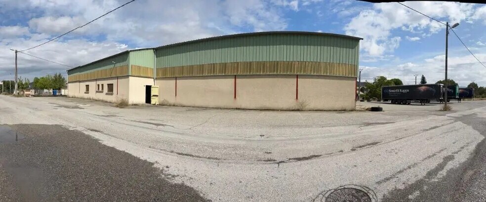 Industrial in Aouste-sur-Sye for sale - Building Photo - Image 2 of 6