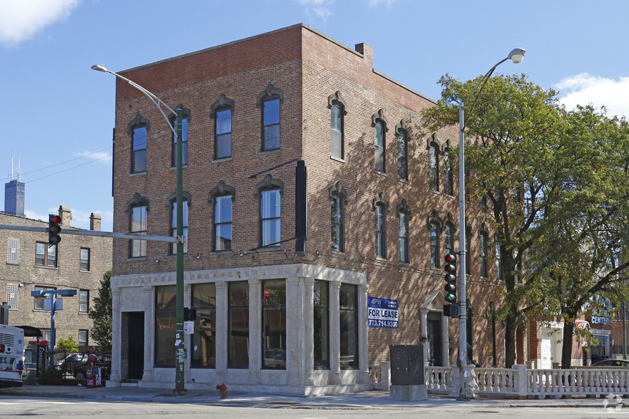 1235 W Grand Ave, Chicago, IL for sale - Primary Photo - Image 1 of 1