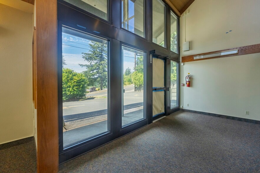 210 NE Alder St, Toledo, OR for sale - Building Photo - Image 1 of 34