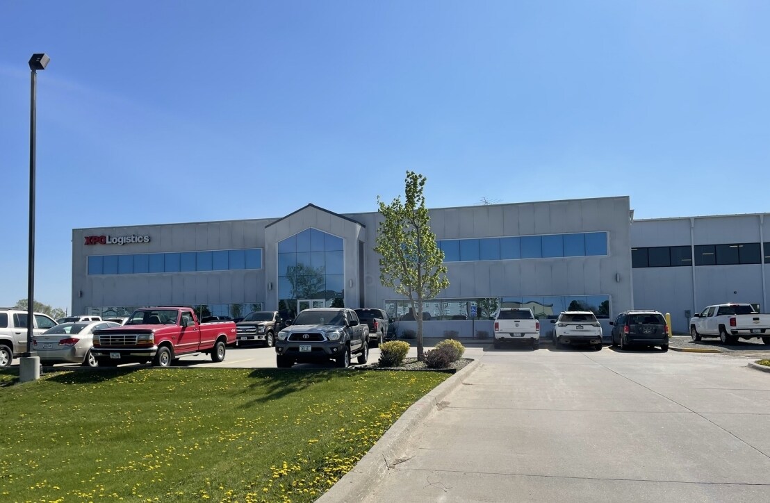 700 Blakley CR, Grinnell, IA for sale Primary Photo- Image 1 of 1