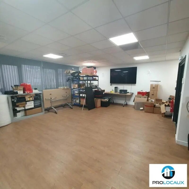 Office in Gières for lease Interior Photo- Image 1 of 17