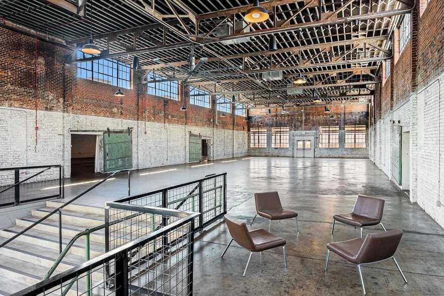 3211 2nd Ave S, Birmingham, AL for sale - Interior Photo - Image 2 of 6