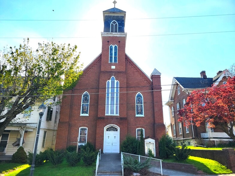 7 S Main St, Union Bridge, MD for sale - Building Photo - Image 1 of 22