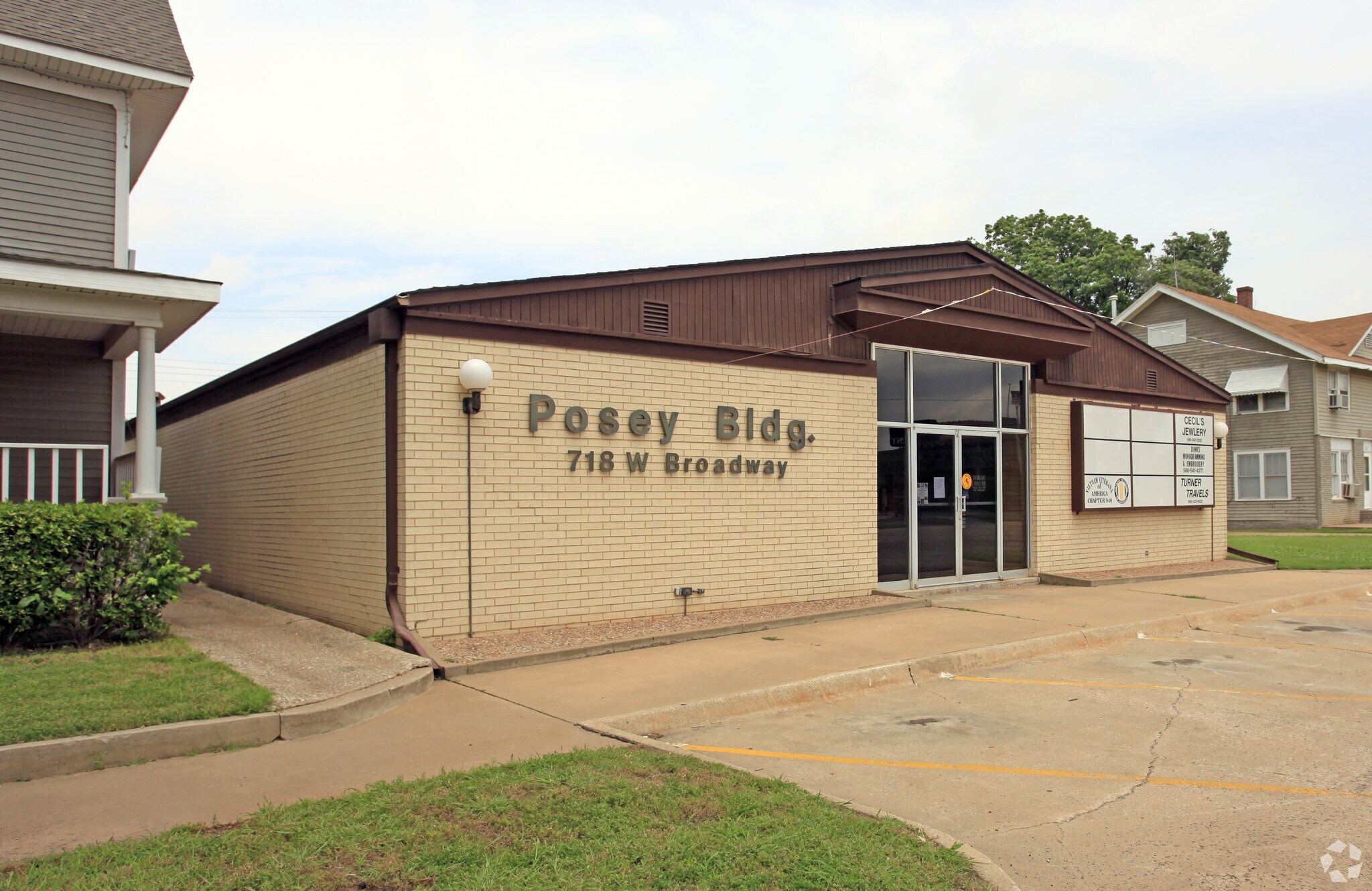 718 W Broadway Ave, Enid, OK 73701 Posey Building