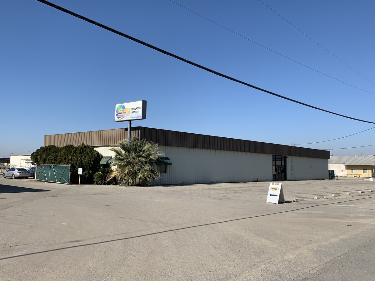 2903 Patton Way, Bakersfield, CA 93308