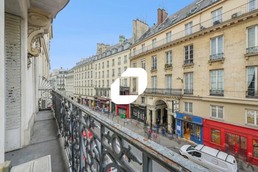 Office in Paris for lease - Building Photo - Image 1 of 15