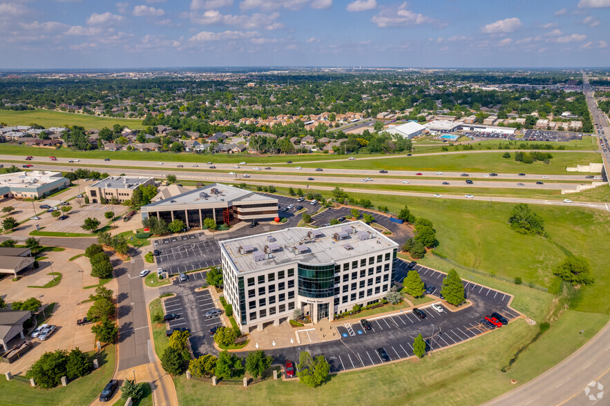 10900 Hefner Pointe Dr, Oklahoma City, OK for lease - Aerial - Image 3 of 5