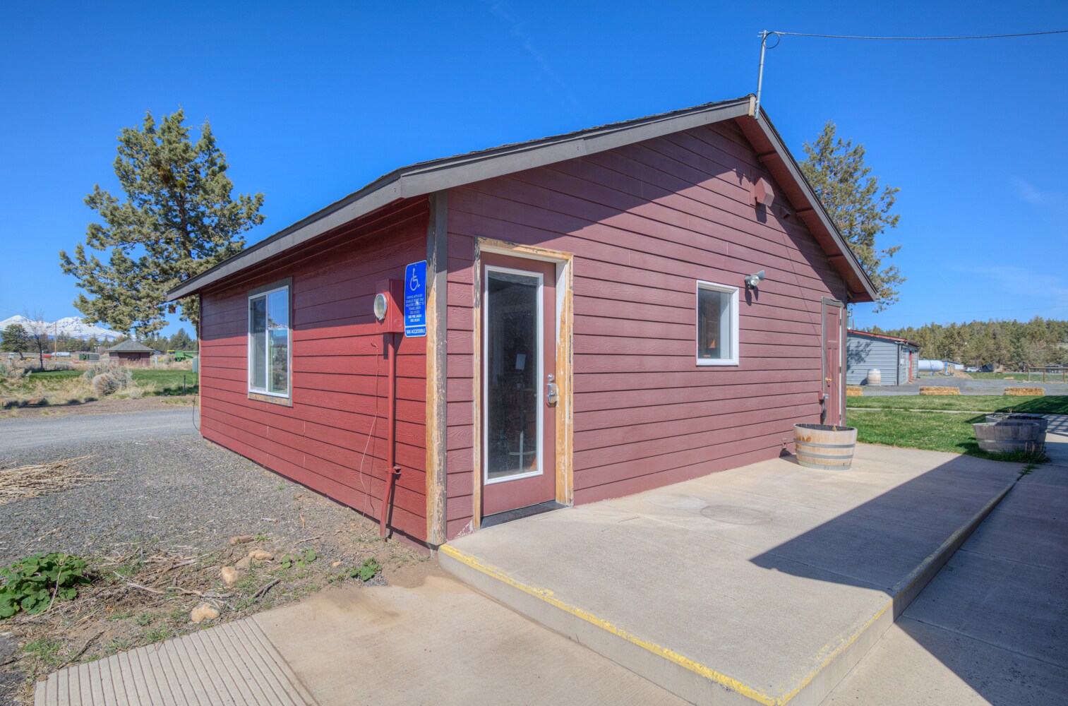 19330 Pinehurst Rd, Bend, OR for sale Primary Photo- Image 1 of 25