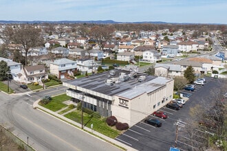 241 Molnar Dr, Elmwood Park, NJ - AERIAL map view