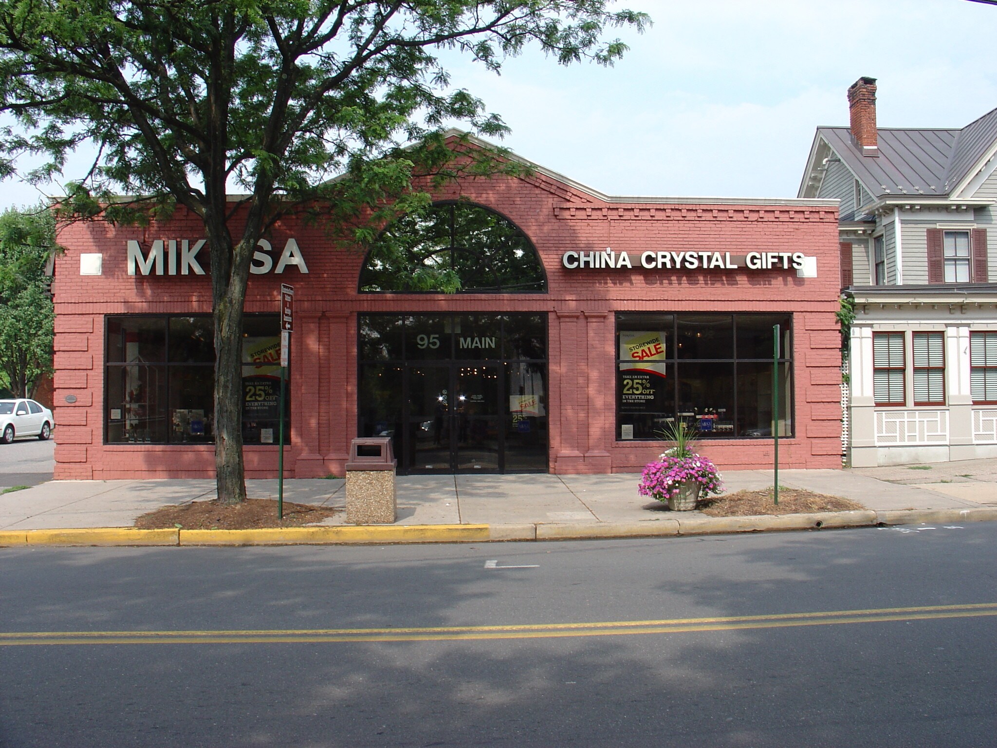 95 Main St, Flemington, NJ for sale Primary Photo- Image 1 of 1