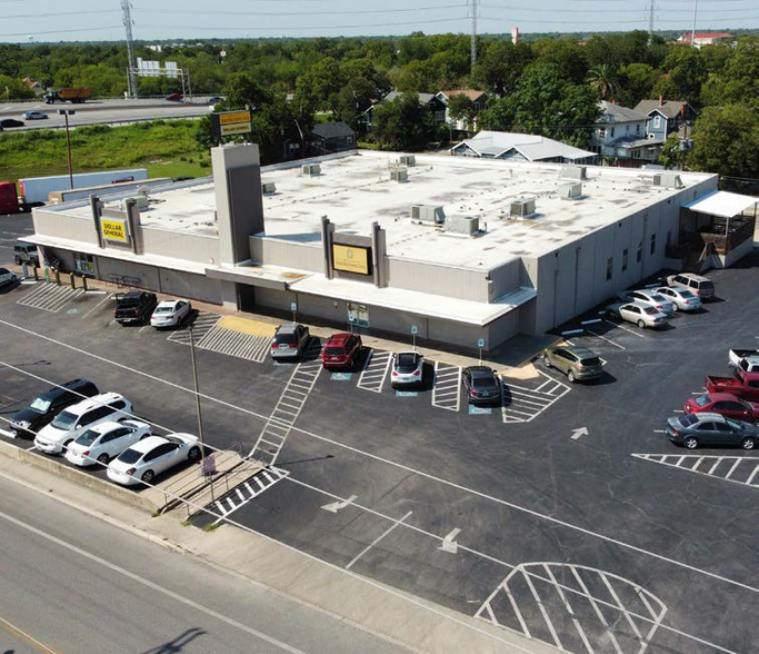 2701 S Presa St, San Antonio, TX for lease - Building Photo - Image 1 of 5