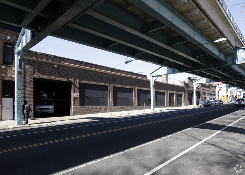 4122-4150 Kensington Ave, Philadelphia, PA for lease - Building Photo - Image 3 of 6