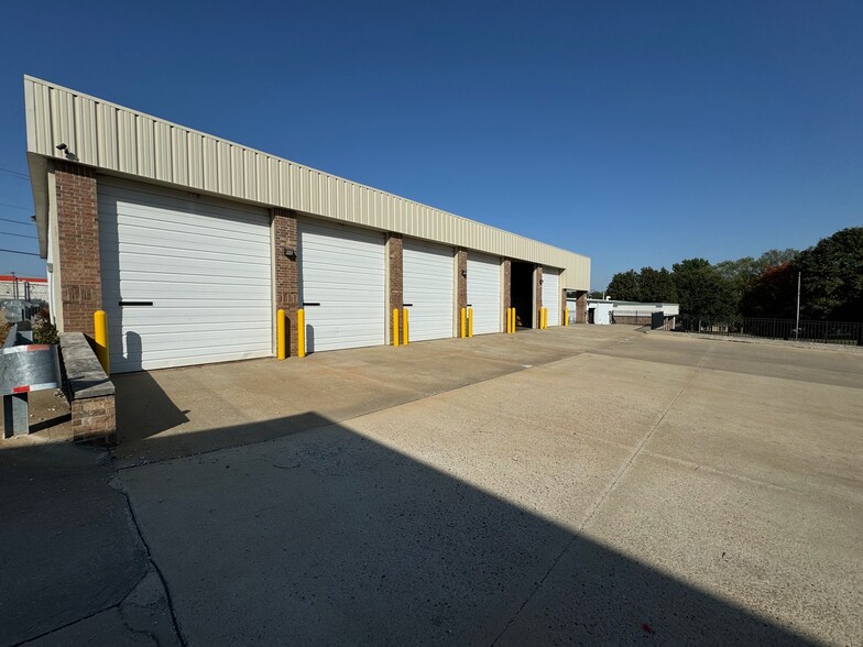 4302 Washington Ave, Independence, MO for lease - Building Photo - Image 3 of 7