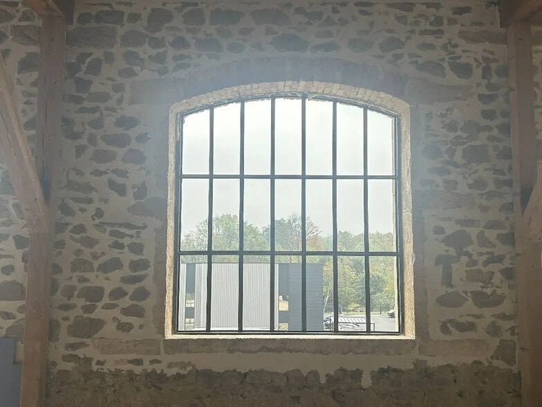 Flex in Chaponost for sale - Interior Photo - Image 1 of 3