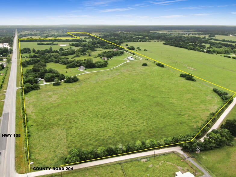 17328 Highway 105 E, Plantersville, TX for sale - Primary Photo - Image 1 of 18