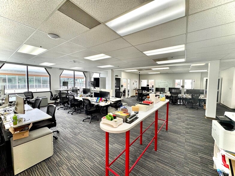 888 Villa St, Mountain View, CA for lease - Building Photo - Image 2 of 10