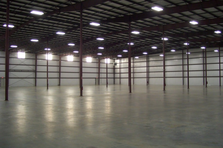 5475 S US HWY 29, Auburn, AL for lease - Interior Photo - Image 2 of 5