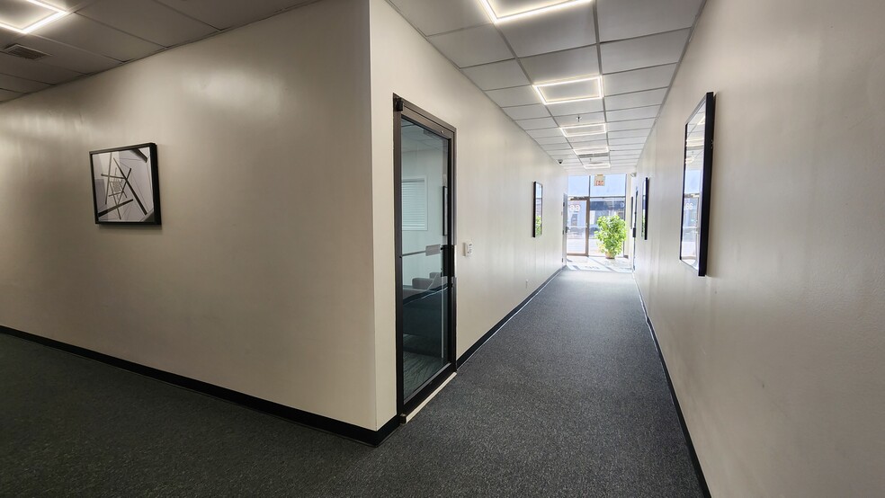 66 W Mount Pleasant Ave, Livingston, NJ for lease - Interior Photo - Image 3 of 6