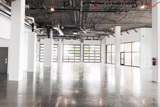 101-191 E Freedom Way, Cincinnati, OH for lease Interior Photo- Image 2 of 6
