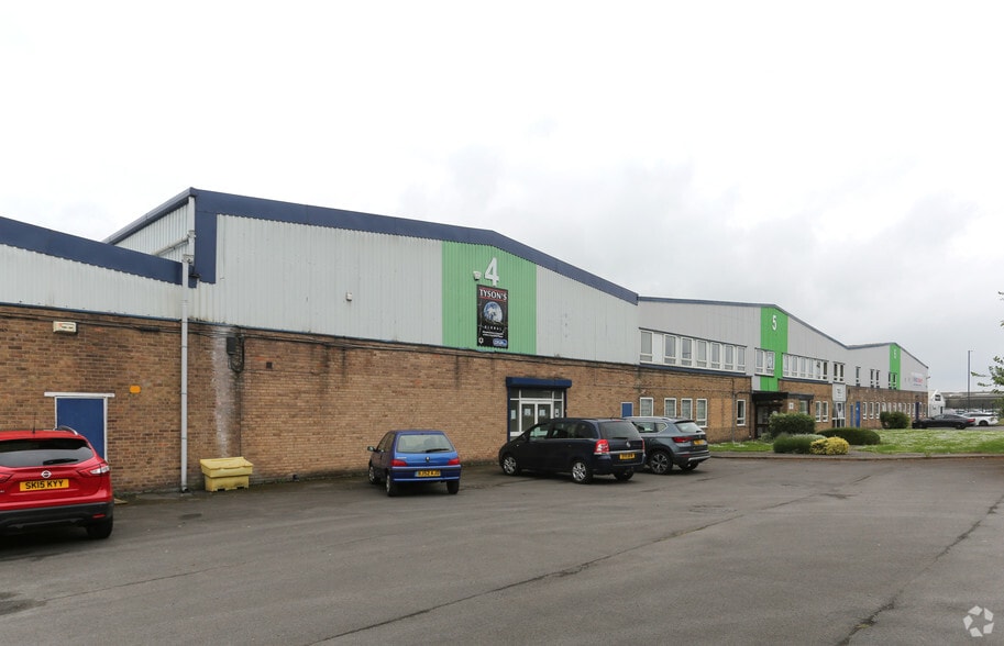 Estate Road No 6, Grimsby for sale - Primary Photo - Image 1 of 1