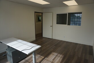 728-750 E Chapman Ave, Orange, CA for lease Interior Photo- Image 2 of 3