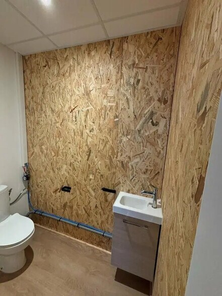 Office in Séné for lease - Building Photo - Image 3 of 3