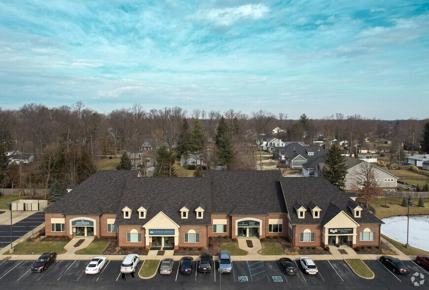90 Executive Dr, Carmel, IN for lease - Building Photo - Image 3 of 14