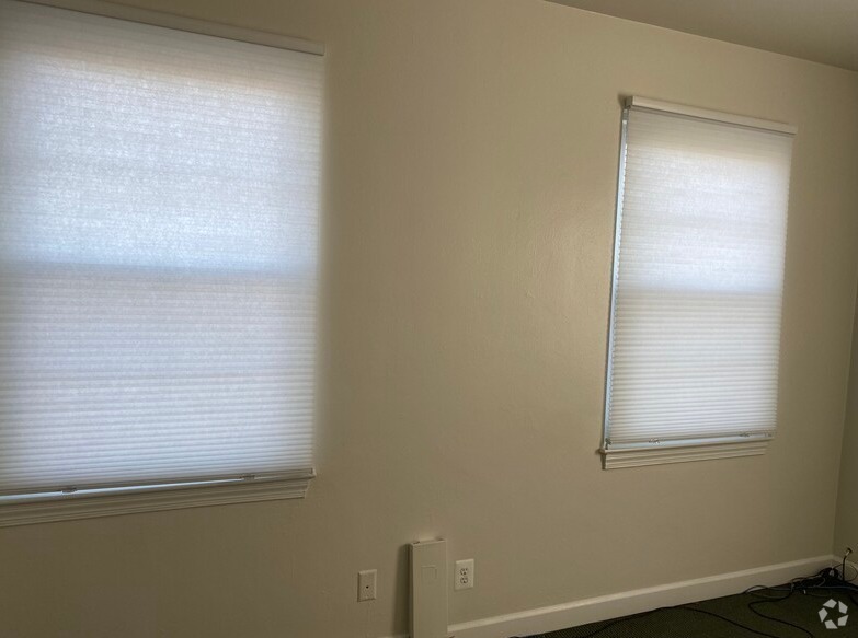 3976 Chain Bridge Rd, Fairfax, VA for lease - Interior Photo - Image 2 of 4