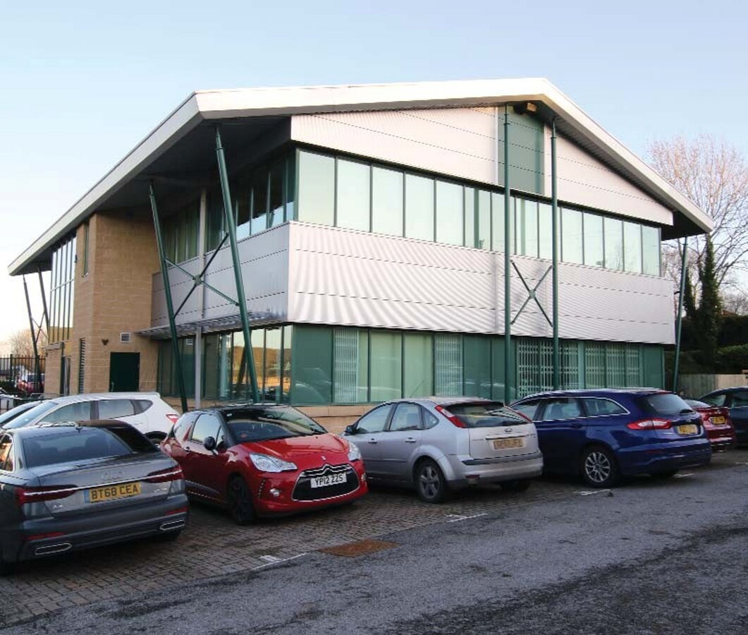 Denby Dale Rd, Wakefield, WF4 3QZ