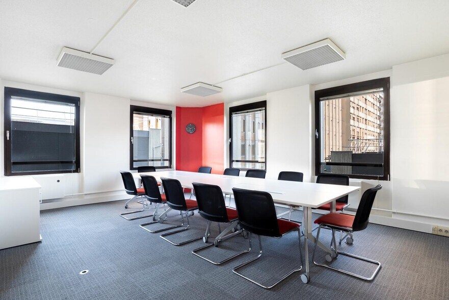 40 Rue Du Louvre, Paris for lease - Interior Photo - Image 2 of 13