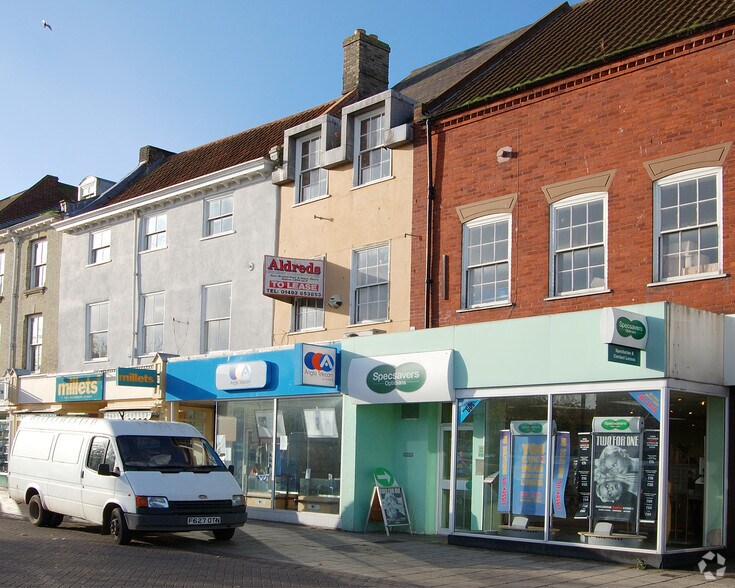 19 Market Pl, Great Yarmouth, NR30 1LY
