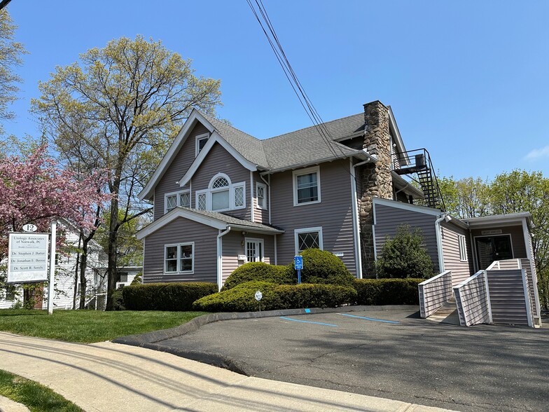 12 Elmcrest Ter, Norwalk, CT for lease - Building Photo - Image 1 of 18