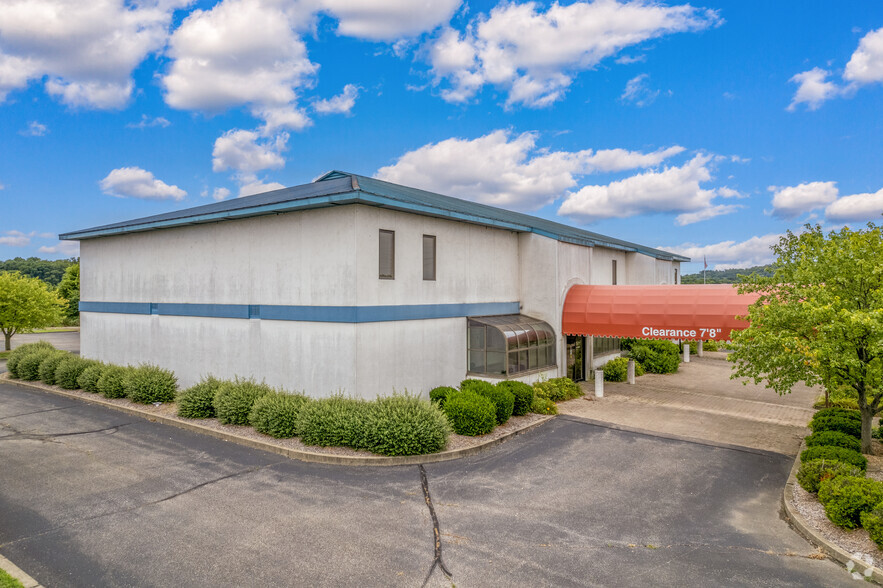 555 E Eads Pky, Lawrenceburg, IN for sale - Building Photo - Image 1 of 36