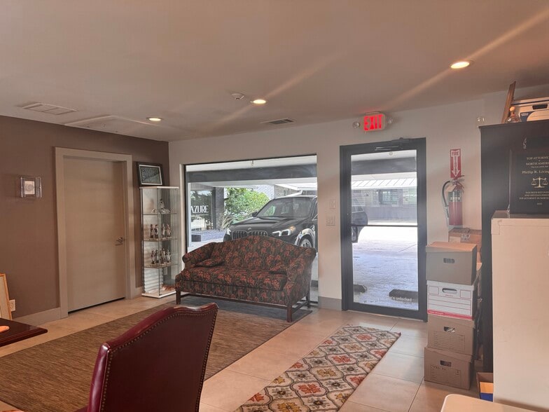 4739 Merwin St, Houston, TX for lease - Building Photo - Image 3 of 18